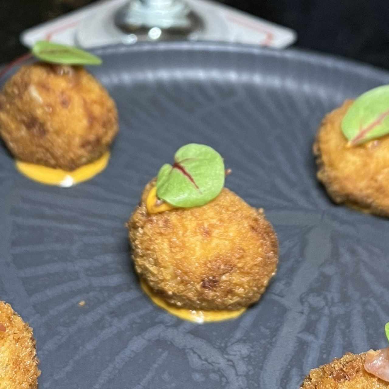 Croquetas de Jamón serrano con Alioli Rostizado