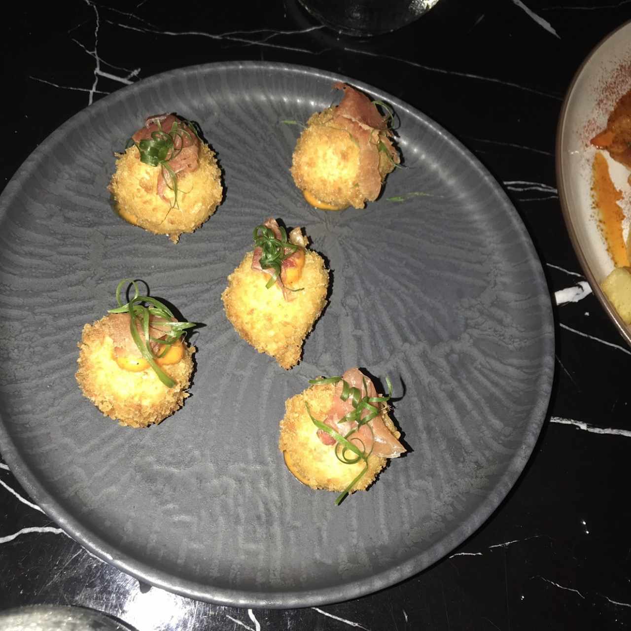 Croquetas de Jamón serrano con Alioli Rostizado