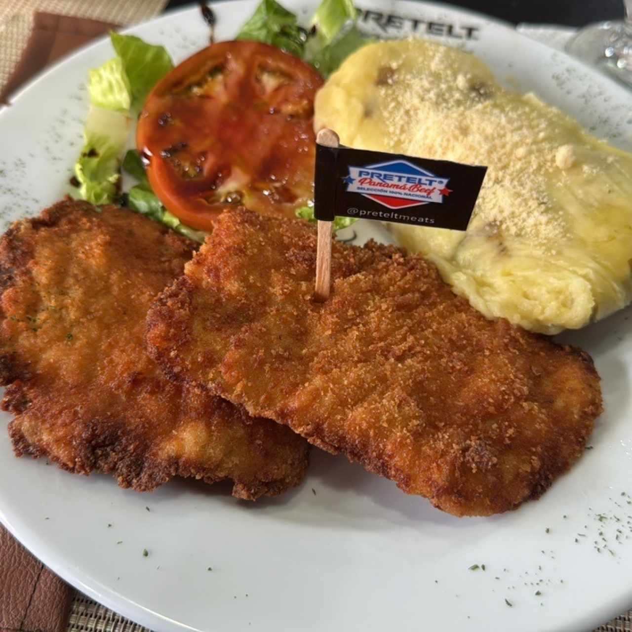 MENÚ EJECUTIVO - MILANESA DE POLLO