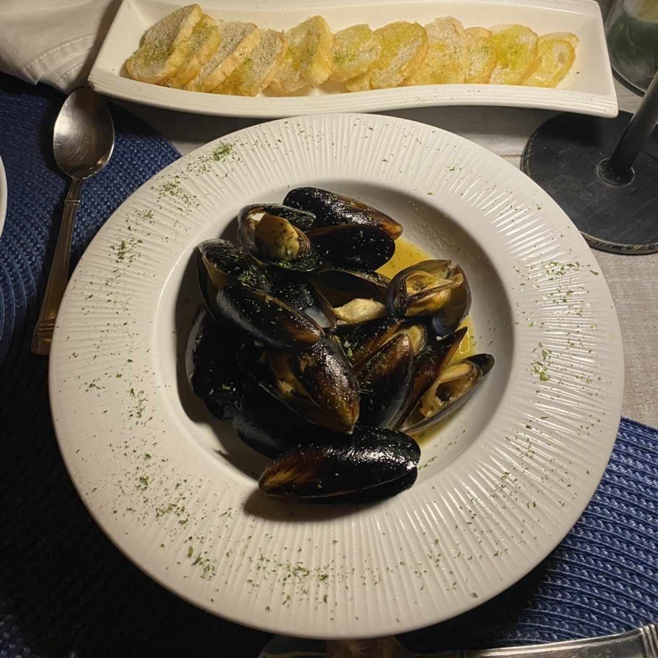 Mejillones al ajillo