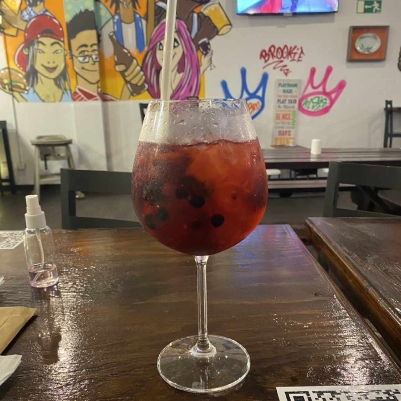 tonic de frutos rojos