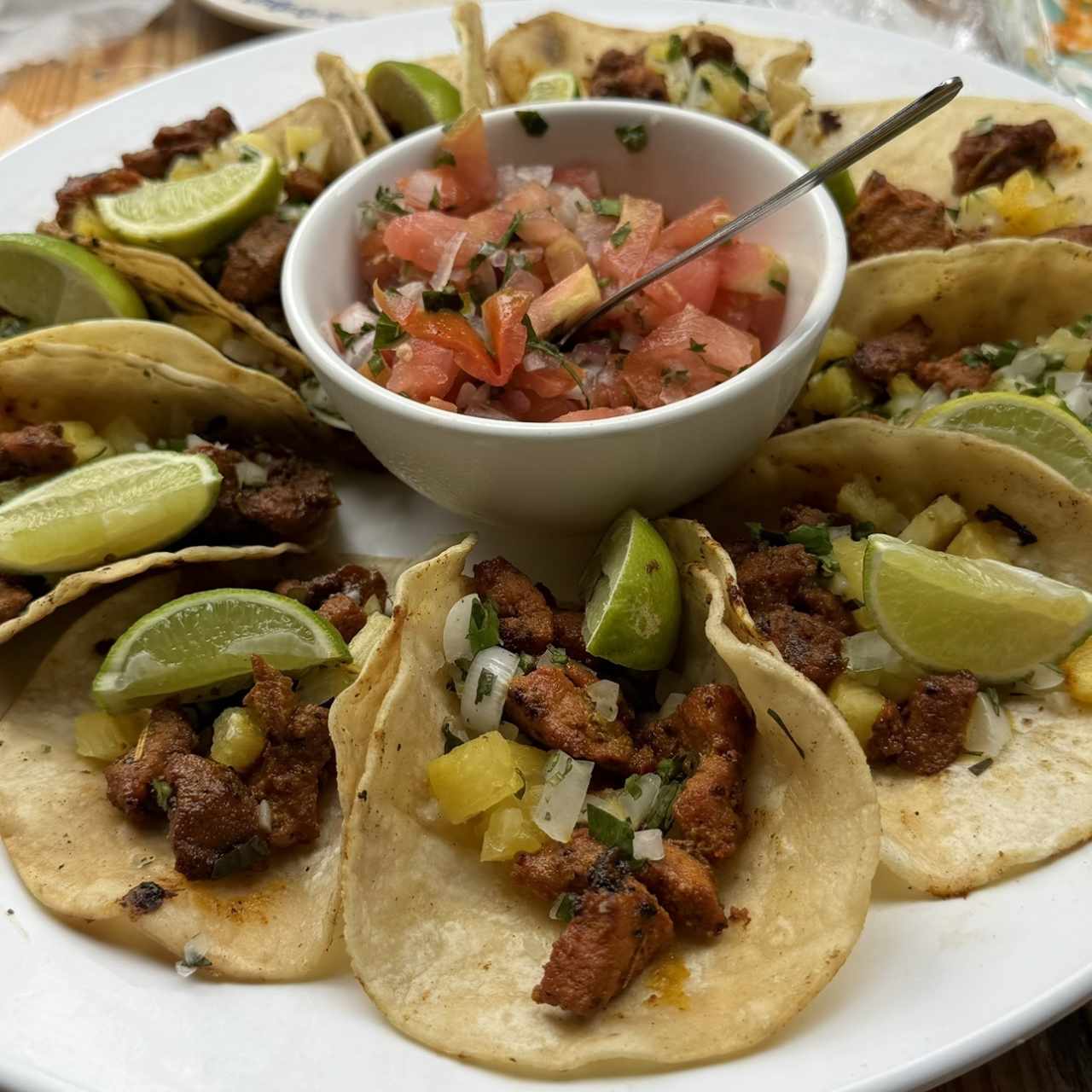 Bandeja de tacos al pastor