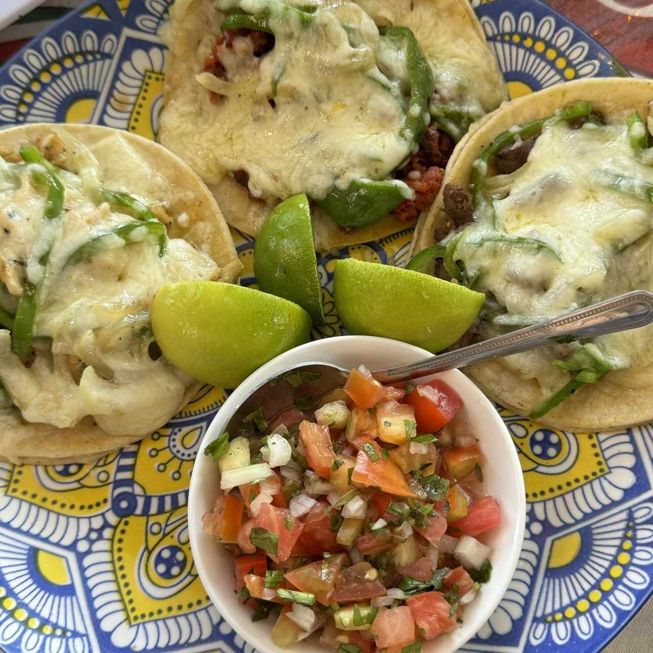 Platos Fuertes - Tacos de Alambre