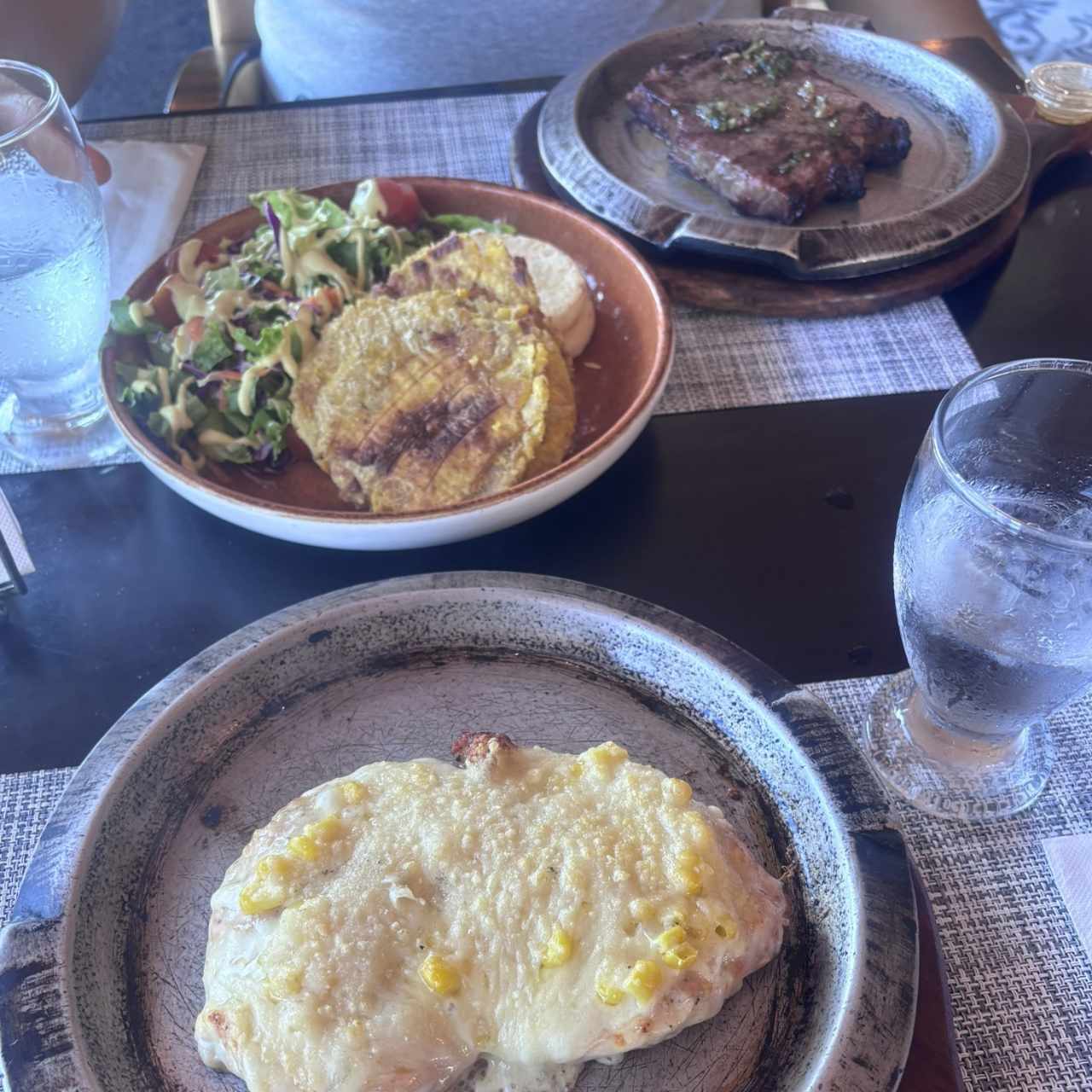 FILETE DE POLLO GRATINADO