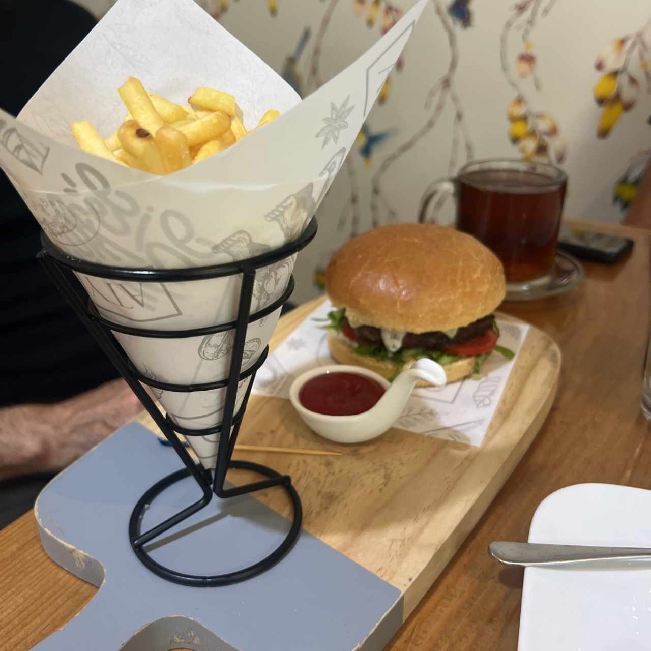 Platos Fuertes - Hamburguesa