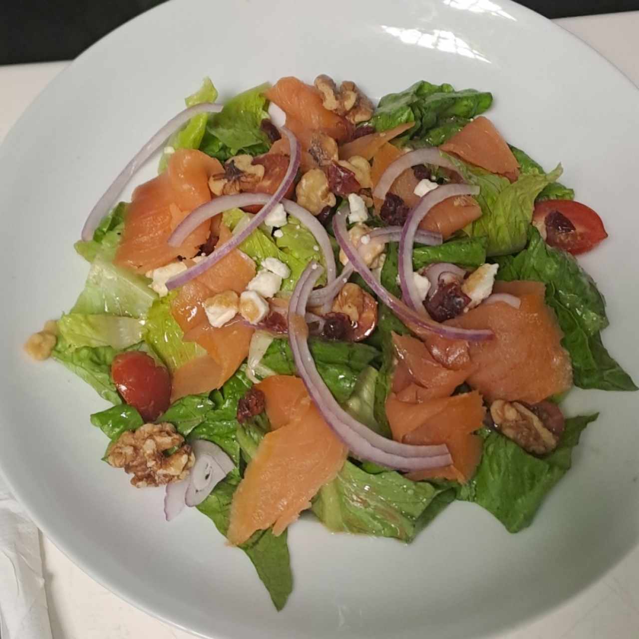 Ensalada con salmón ahumado 