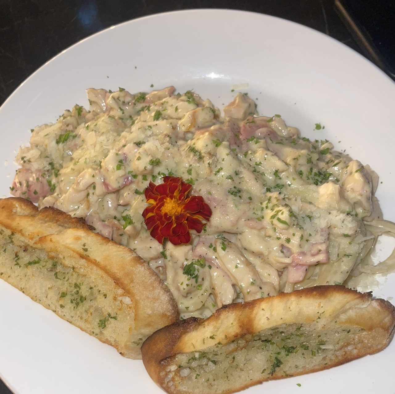 Pasta Alfredo 