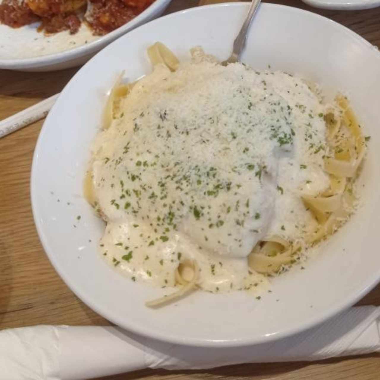  Fettuccine Alfredo