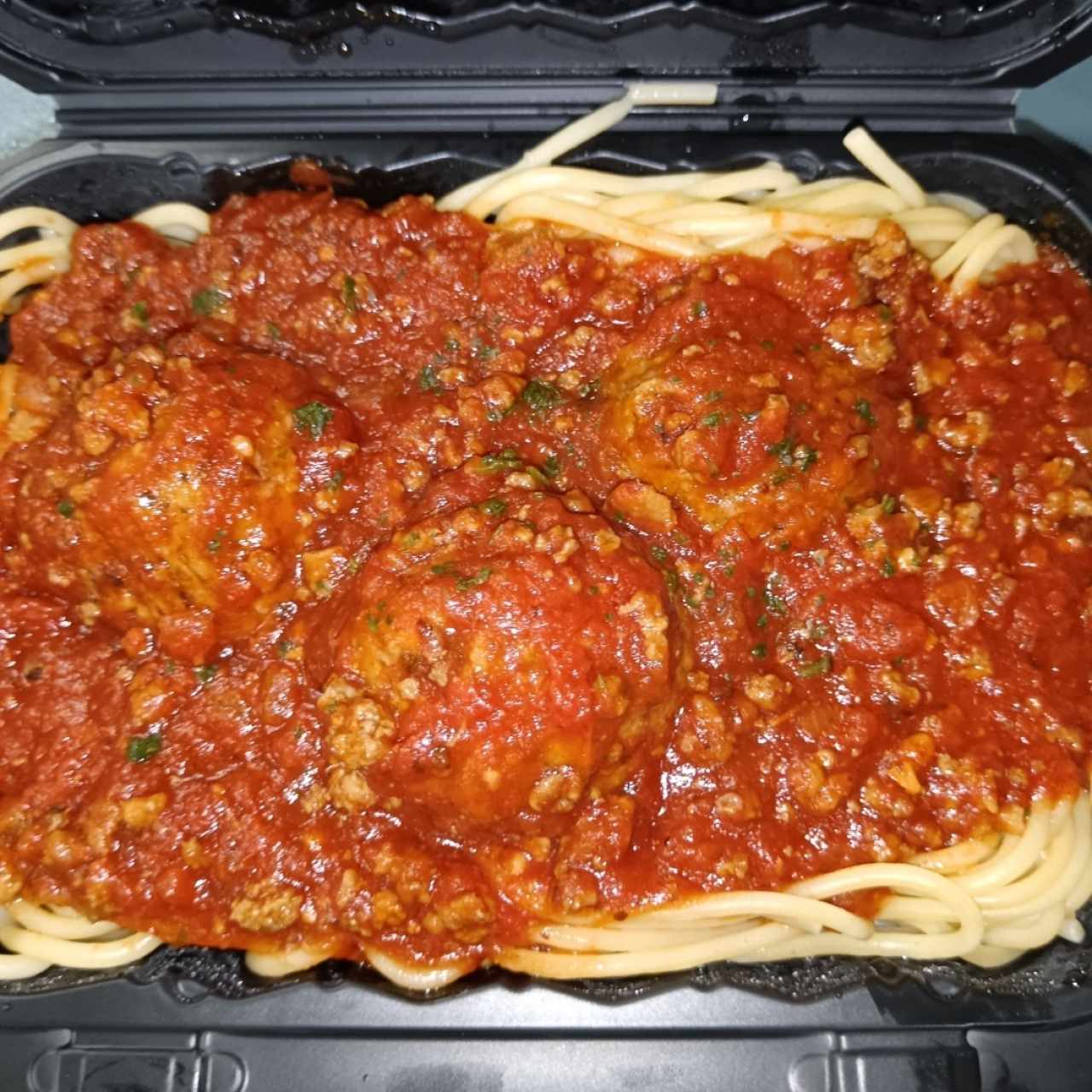 Classic Entreés - Spaguetti & Meatballs