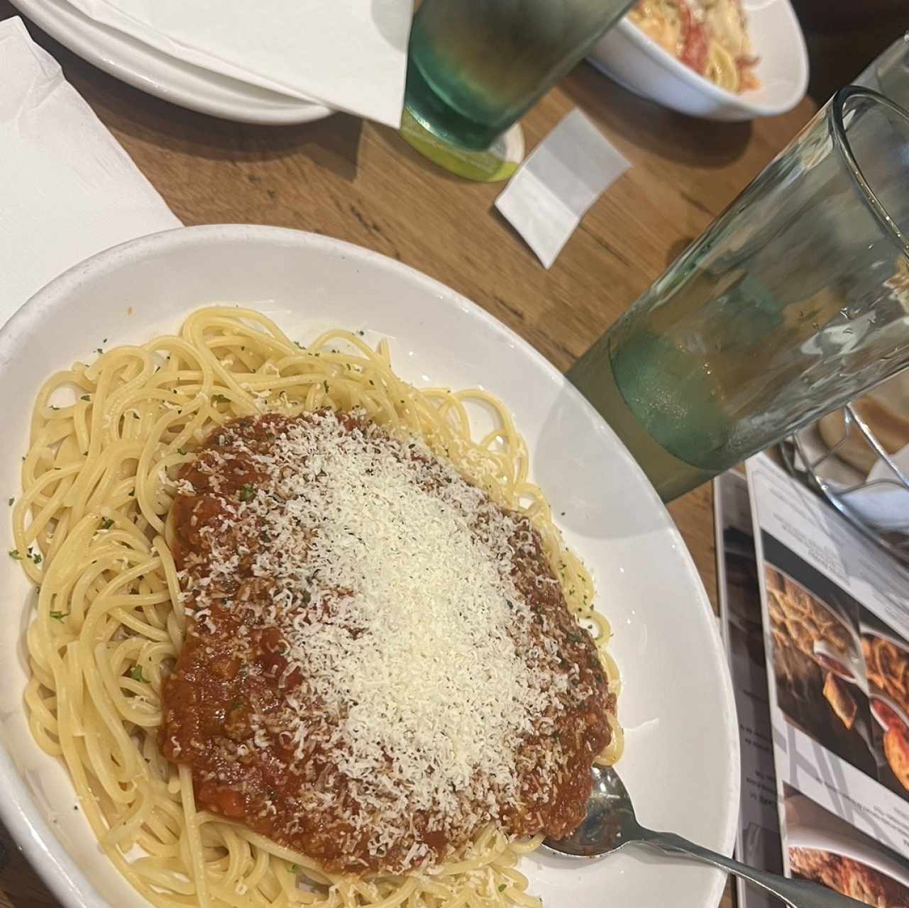 Classic Entreés - Spaguetti & Meatballs