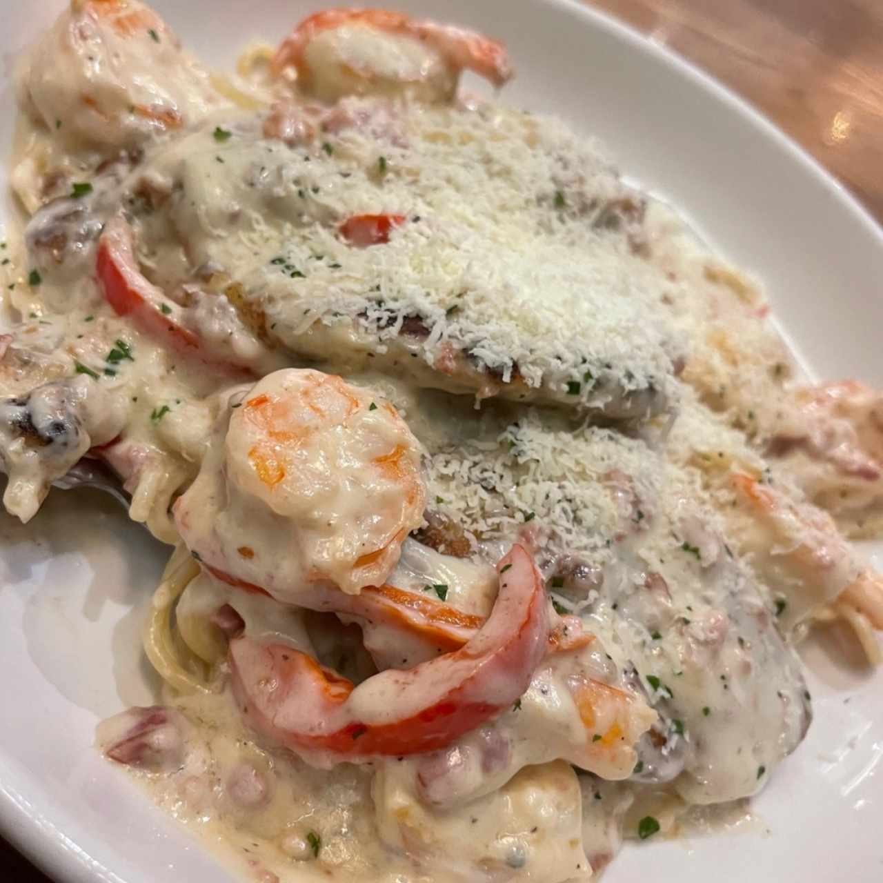 Classic Entreés - Chicken & Shrimp Carbonara