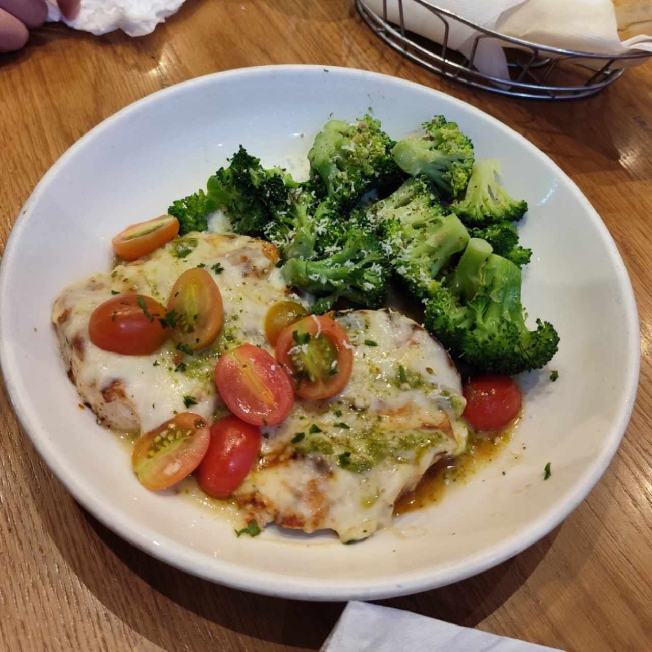 Classic Entreés - Grilled Chicken Margherita