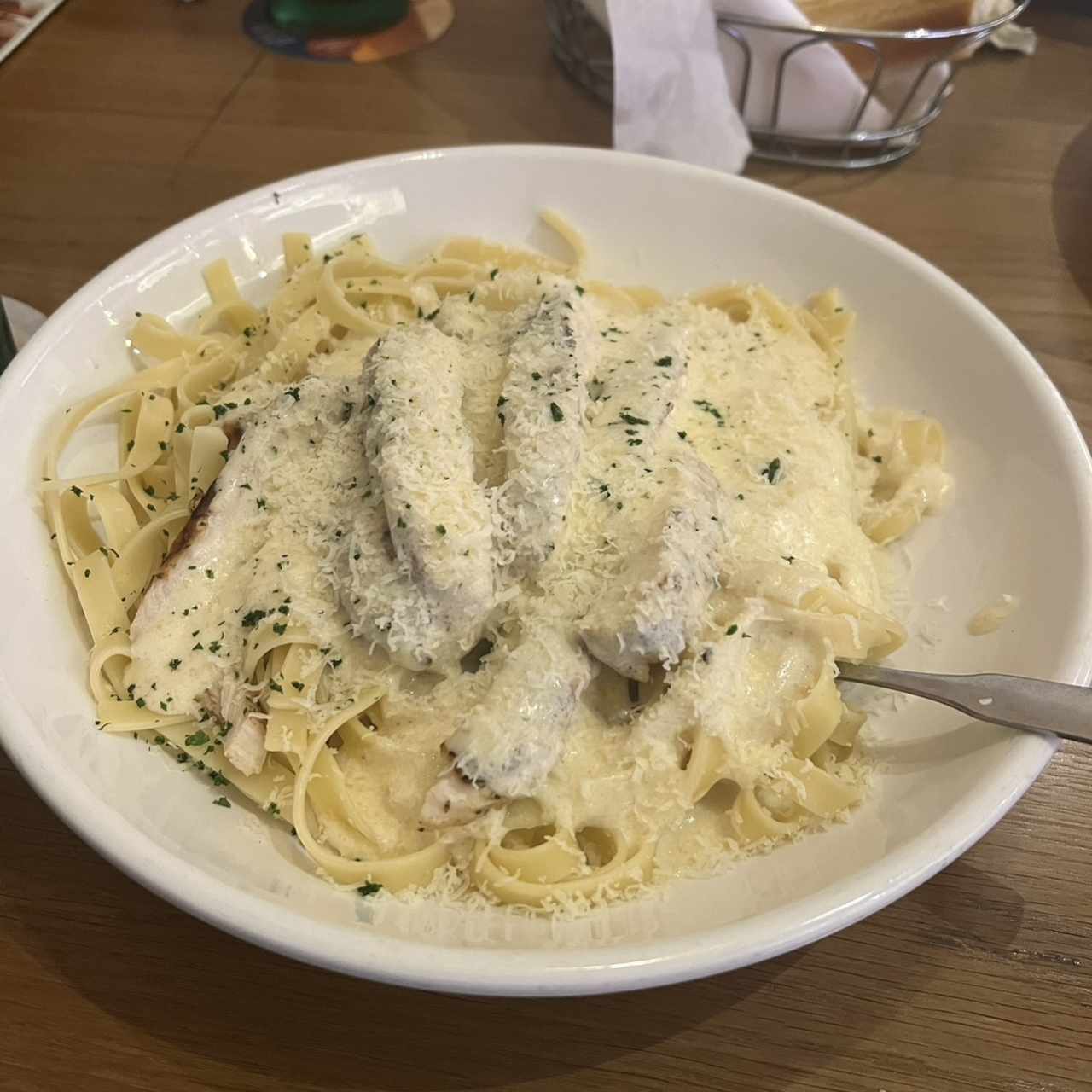 Amazing Alfredos - Chicken Alfredo