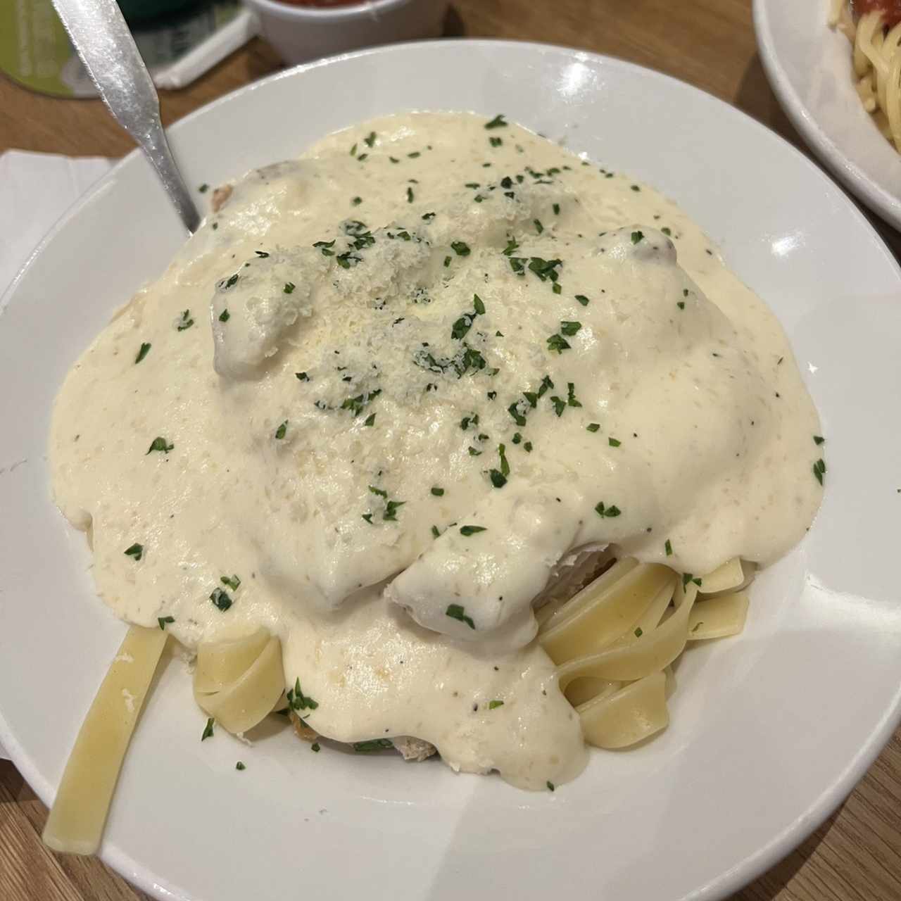 Amazing Alfredos - Chicken Alfredo