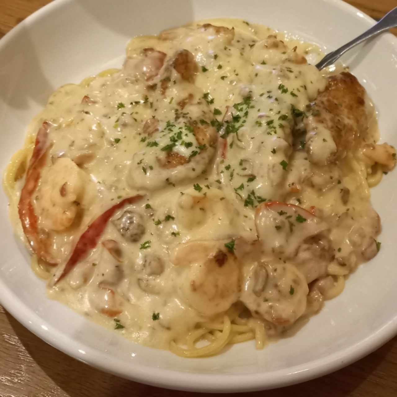 Classic Entreés - Chicken & Shrimp Carbonara