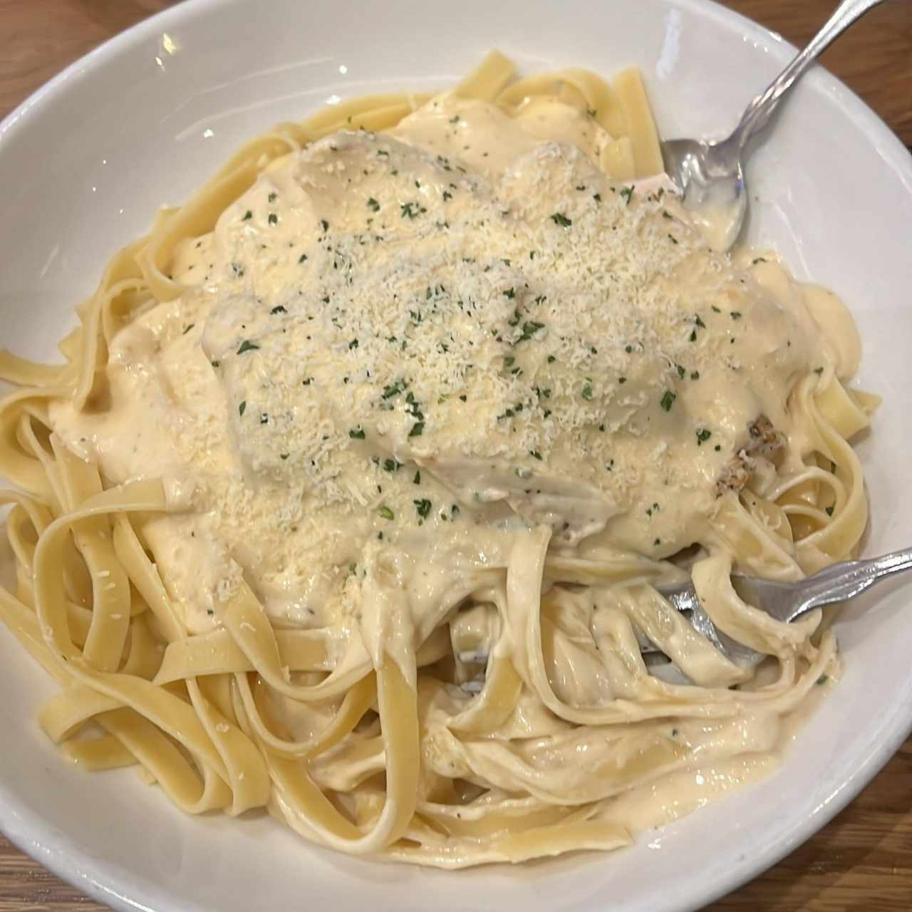 Amazing Alfredos - Chicken Alfredo