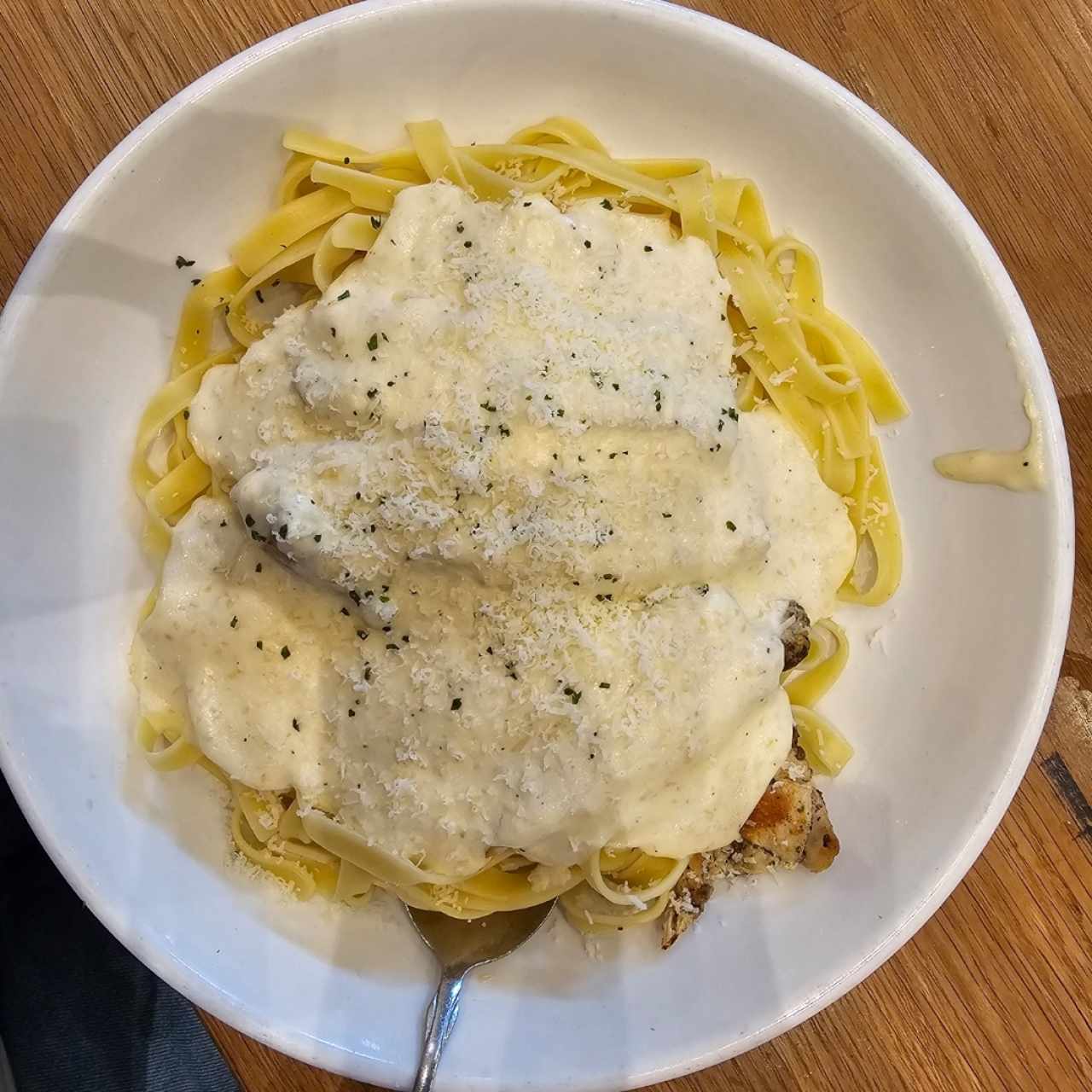 Amazing Alfredos - Fettuccine Alfredo