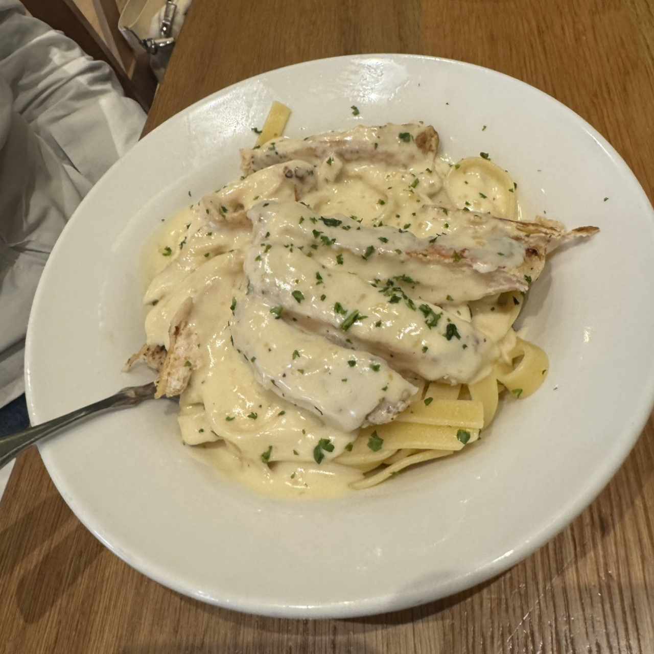 Amazing Alfredos - Chicken Alfredo