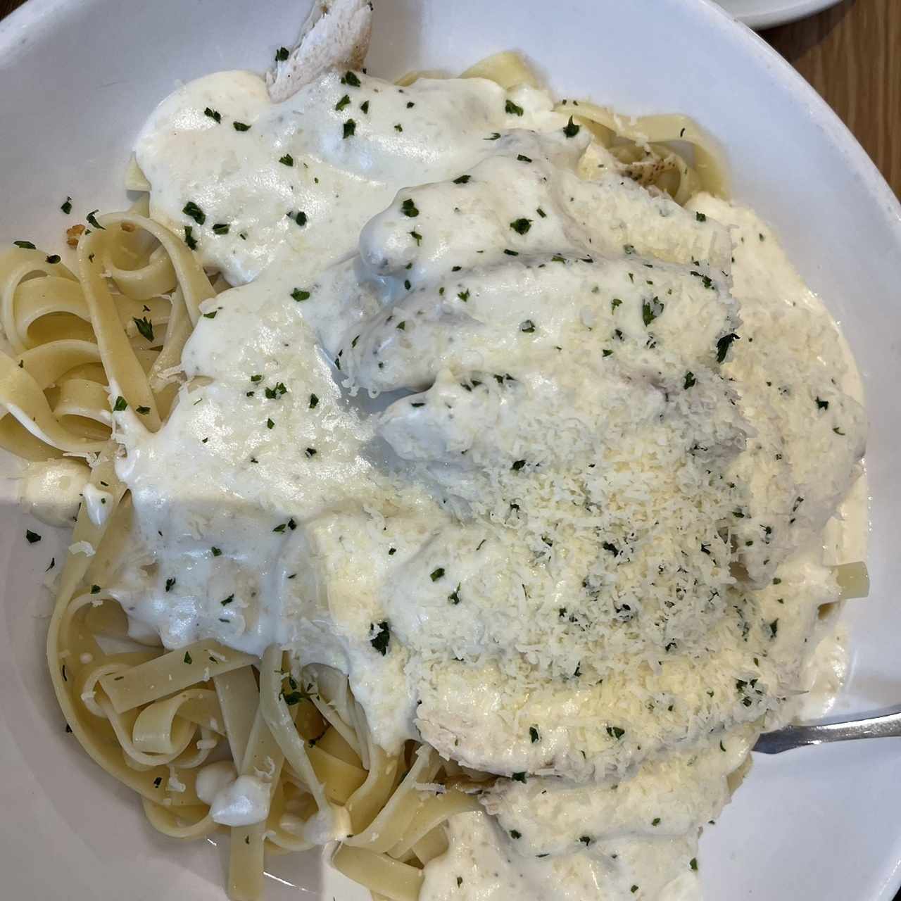 Amazing Alfredos - Chicken Alfredo