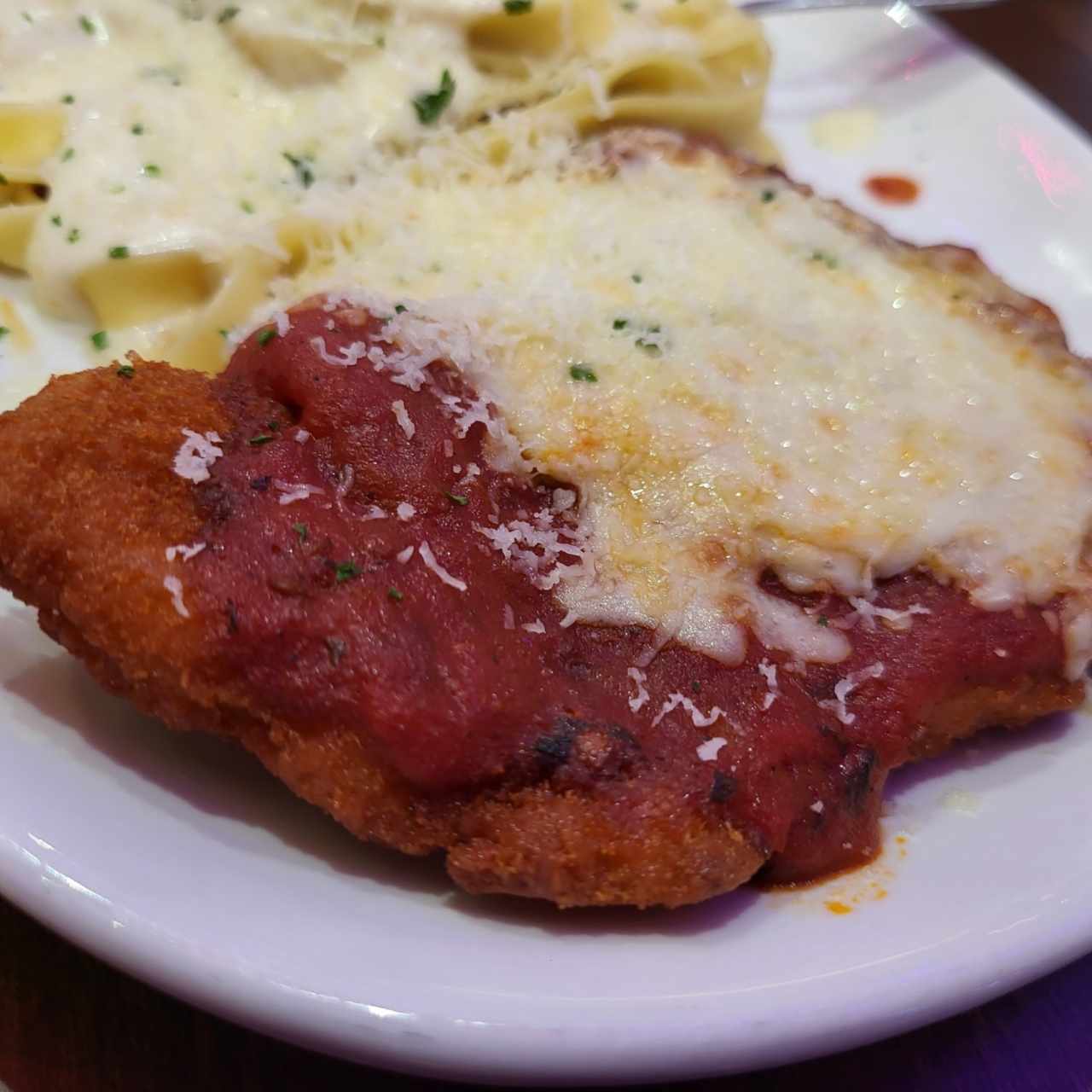 Classic Entreés - Chicken Parmigiana