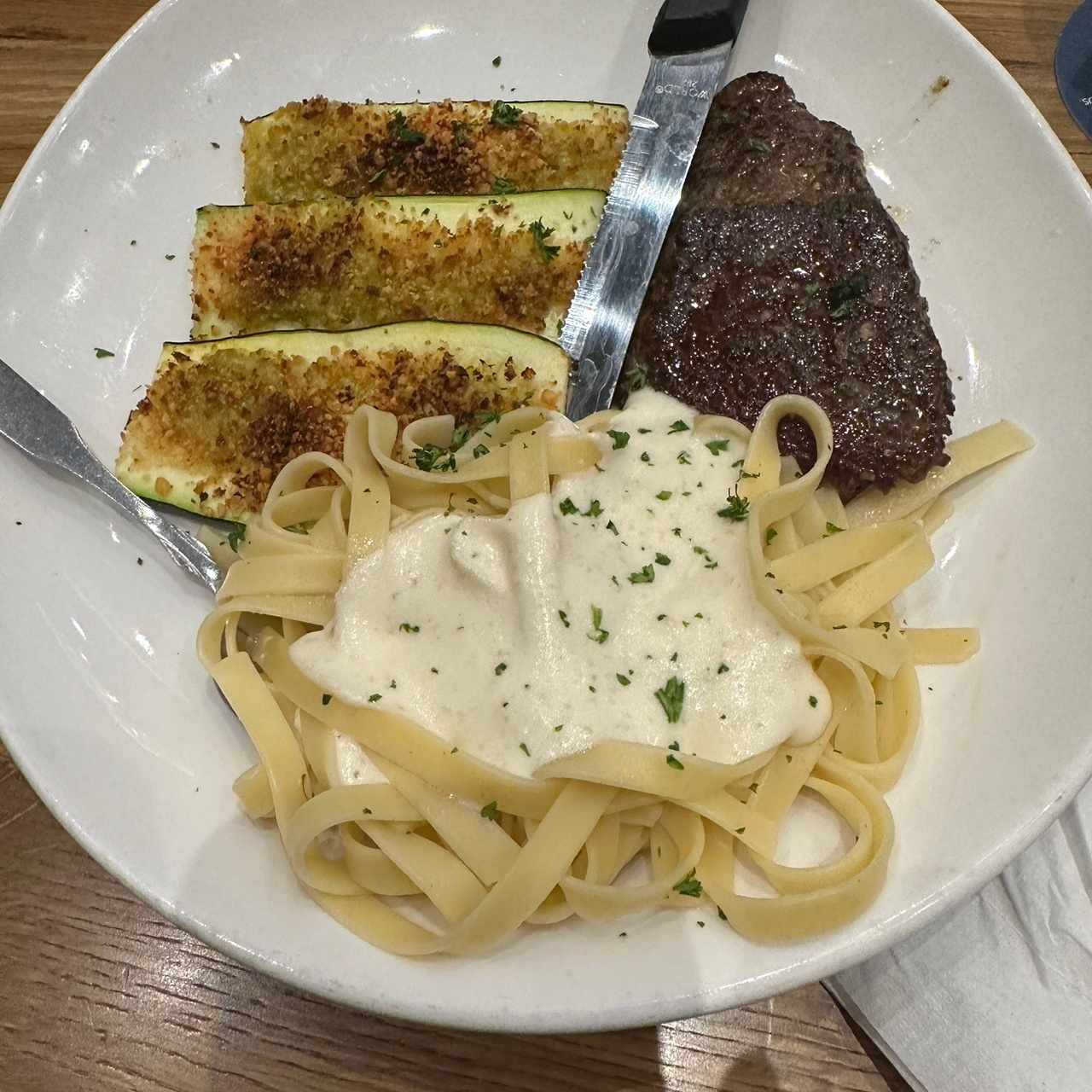 Classic Entreés - Steak Alfredo