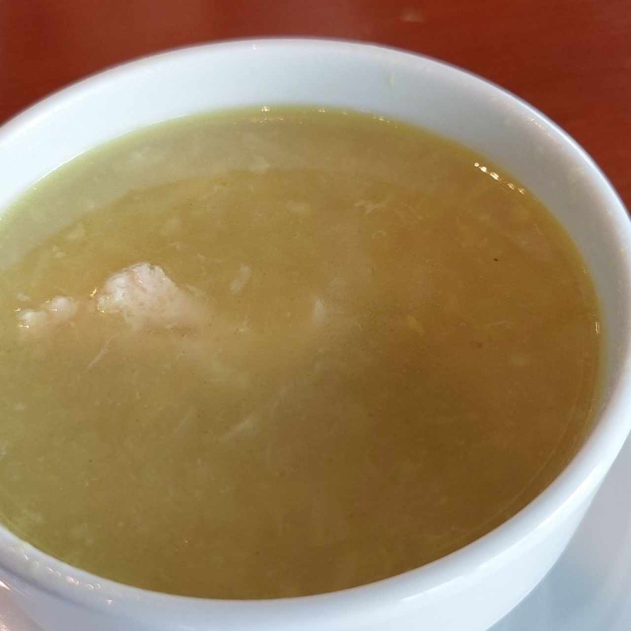 sopa de pollo