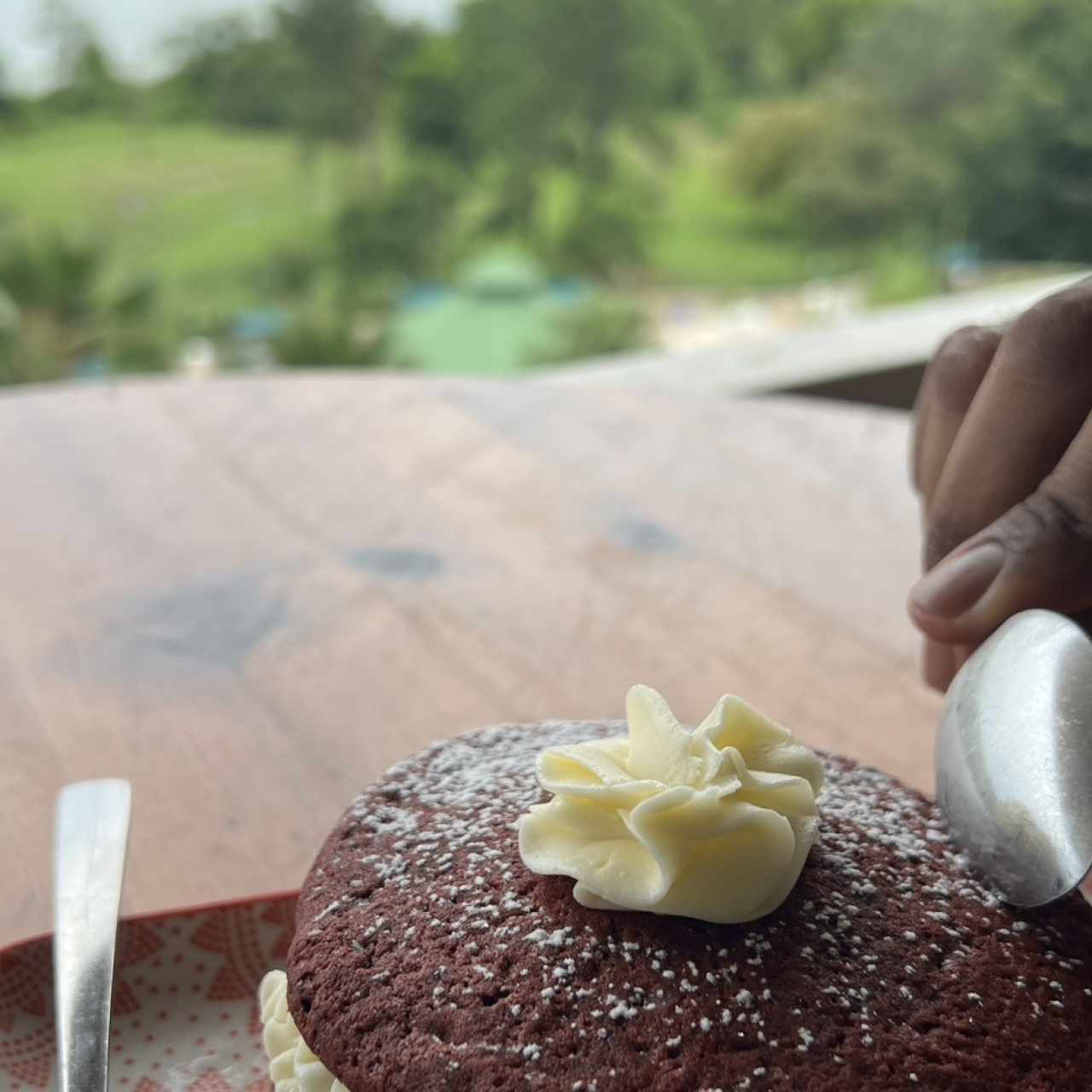 Red velvet whoopie pie