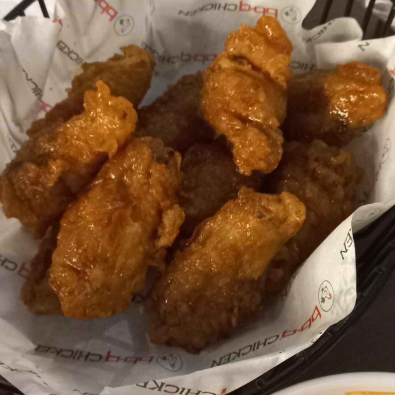 BONELESS / WINGS - HONEY GARLIC