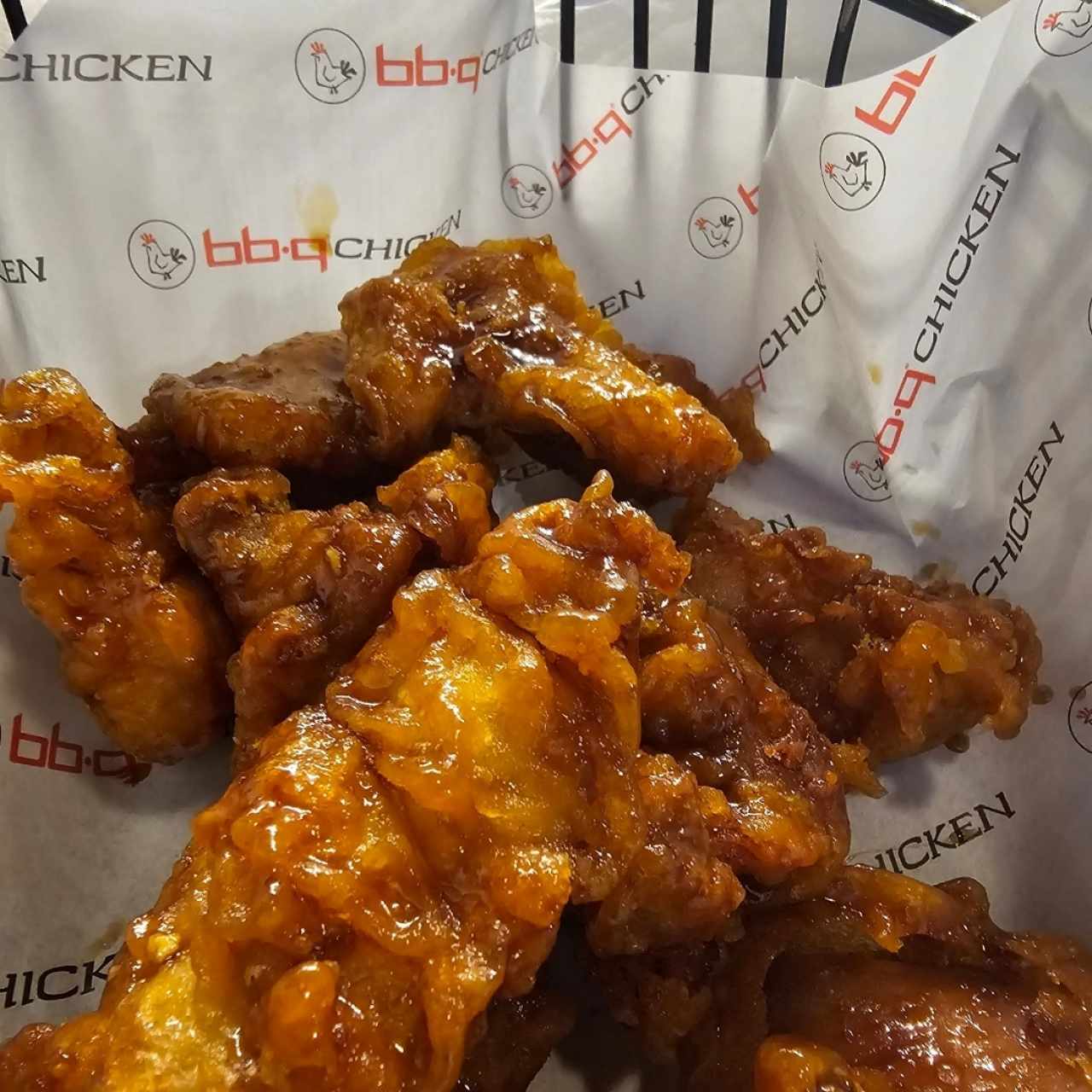 BONELESS / WINGS - HONEY GARLIC