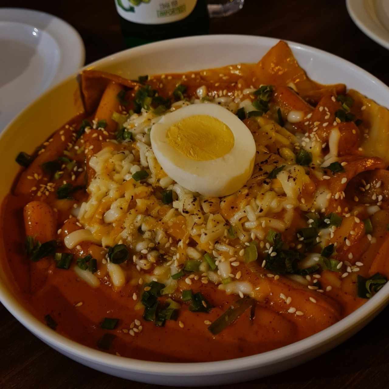 ROSÉ DDEOK-BOKKI