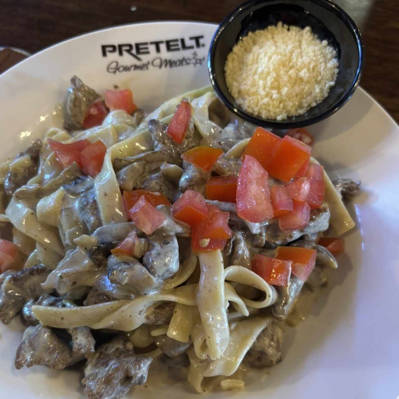 PASTAS - STEAK FETUCCINI