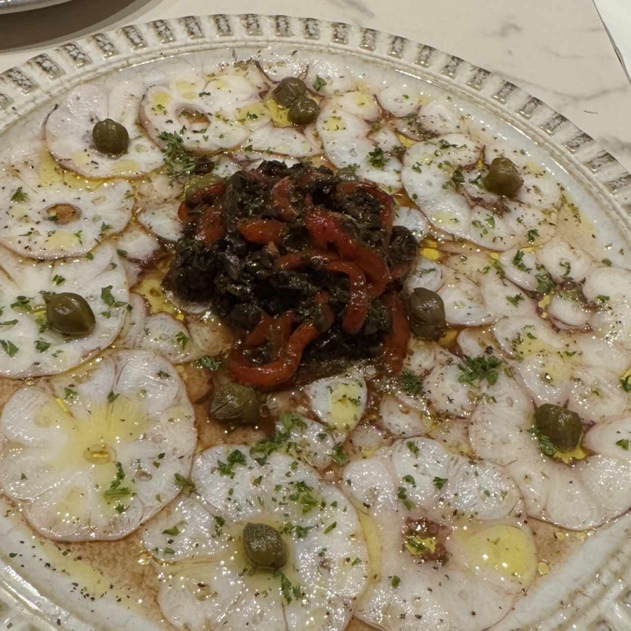 ENTRADAS - CARPACCIO DE PULPO