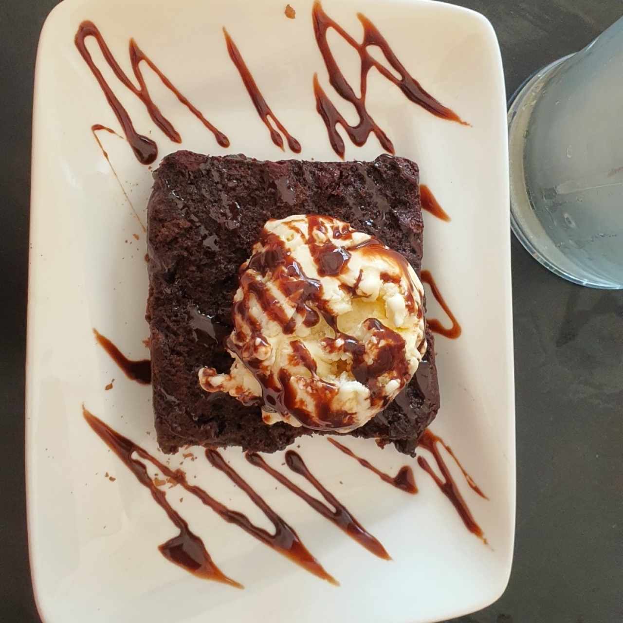 Postres - Brownie con Helado