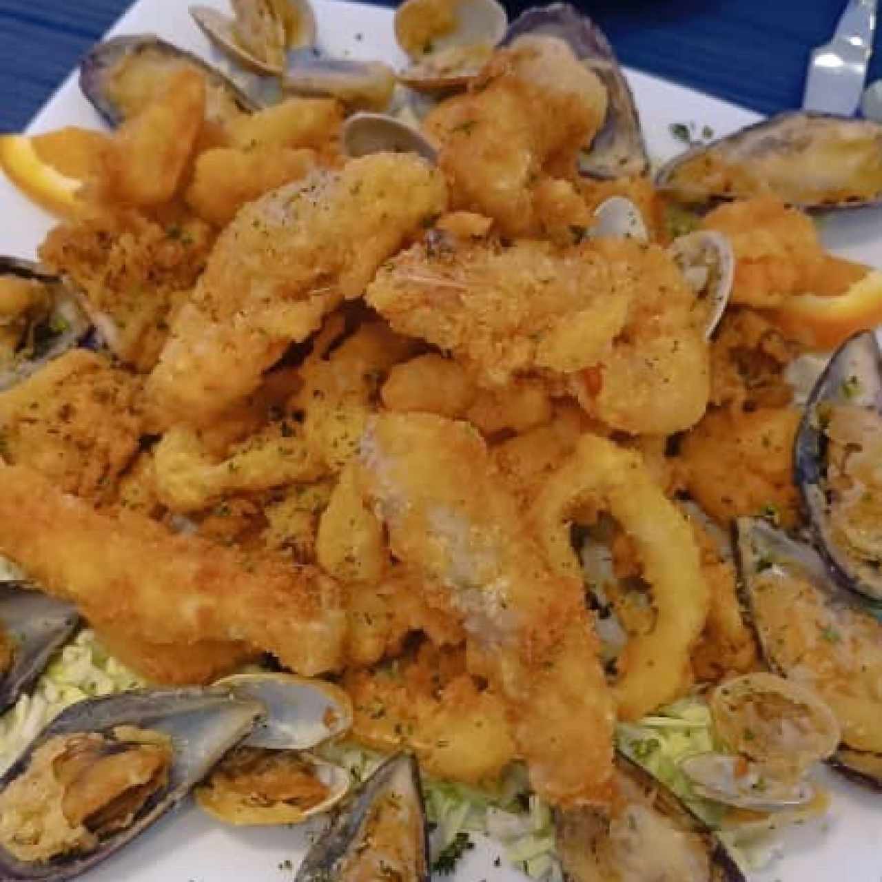 Pucada de Mariscos fritos 