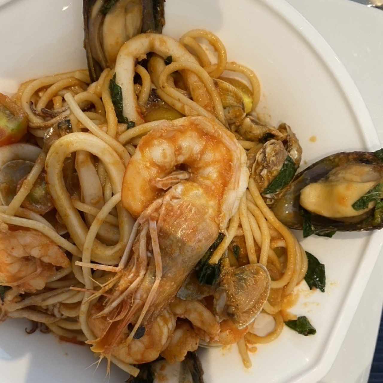 Espagueti fruti di mare