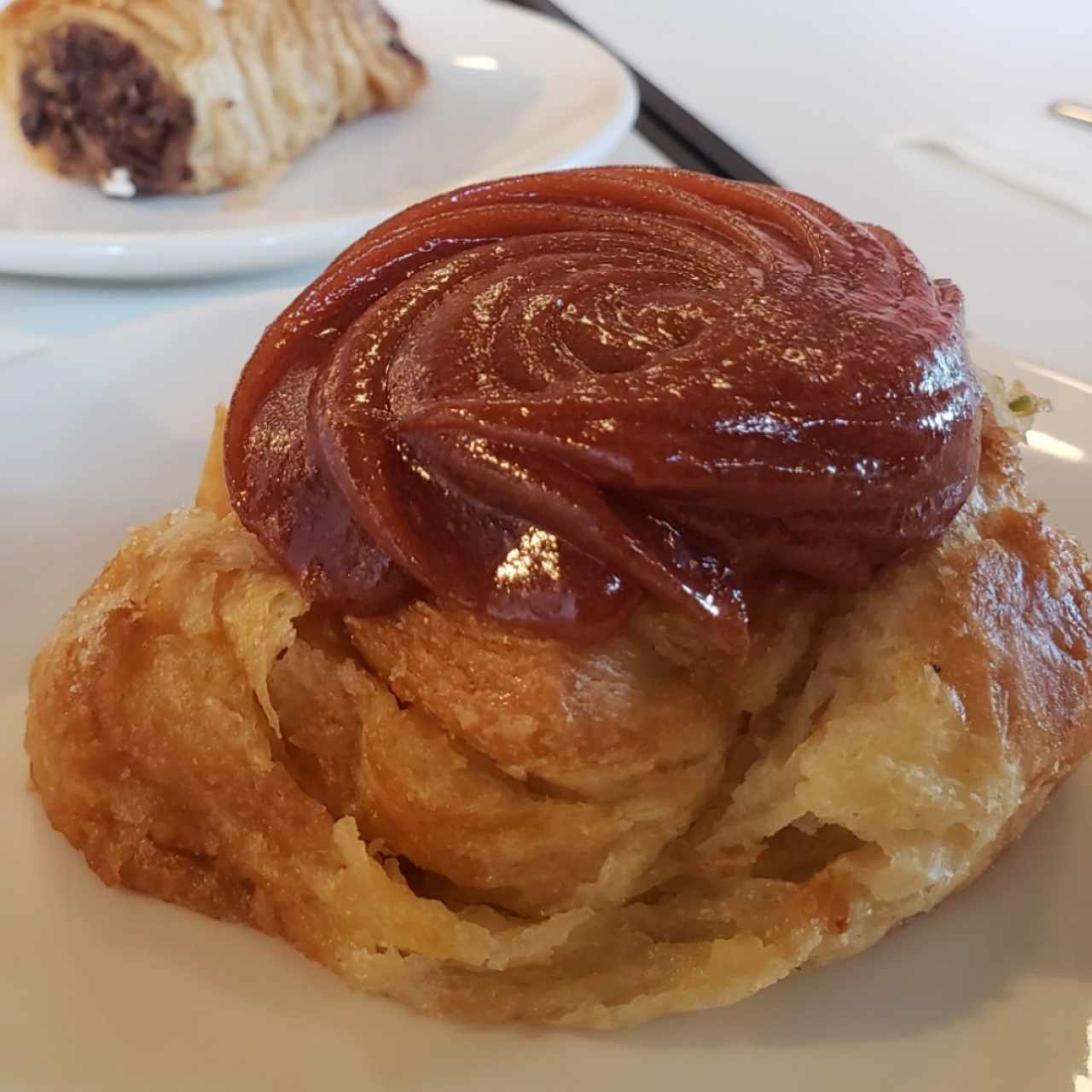 Croissant Nudo de guayaba