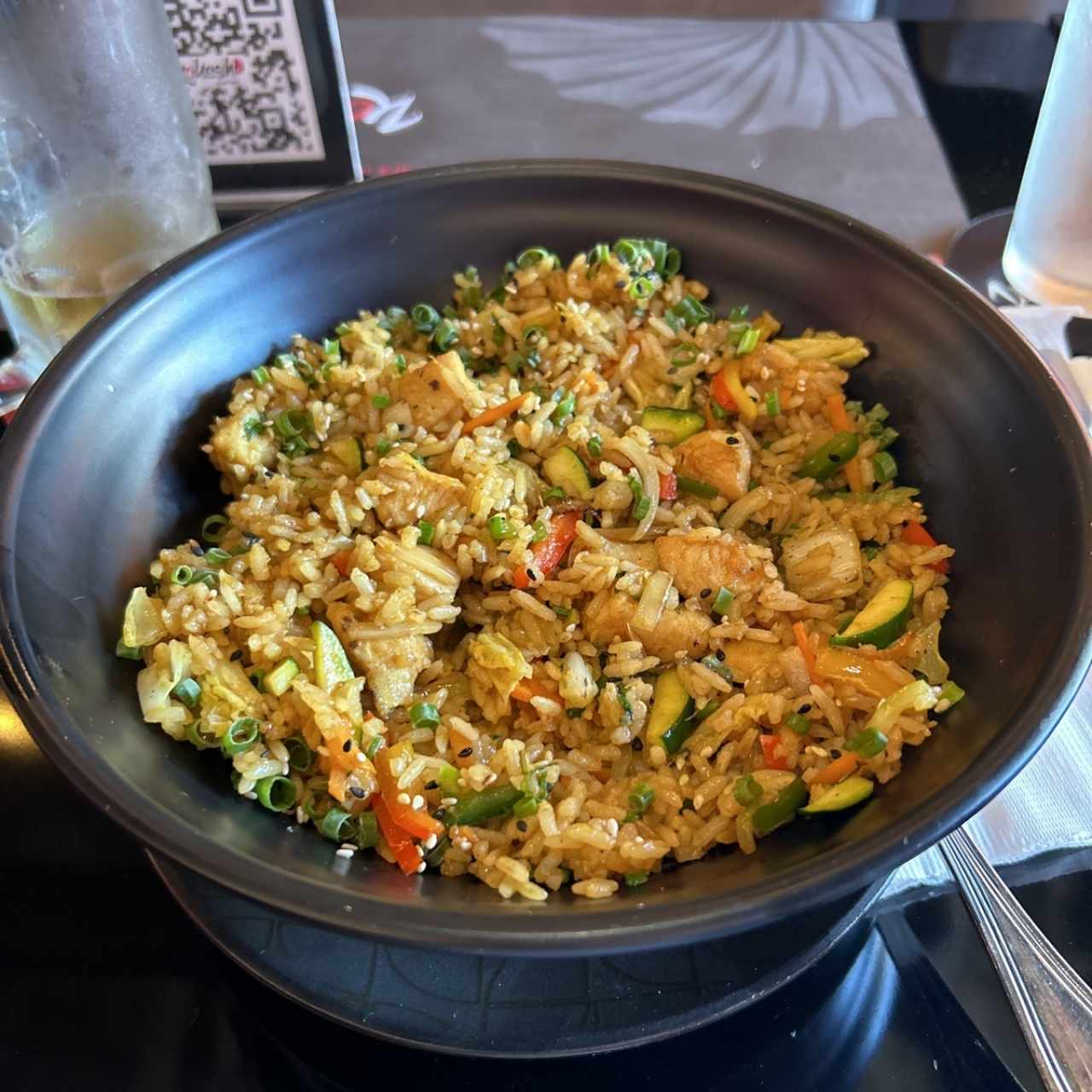 ARROZ THAI DE POLLO