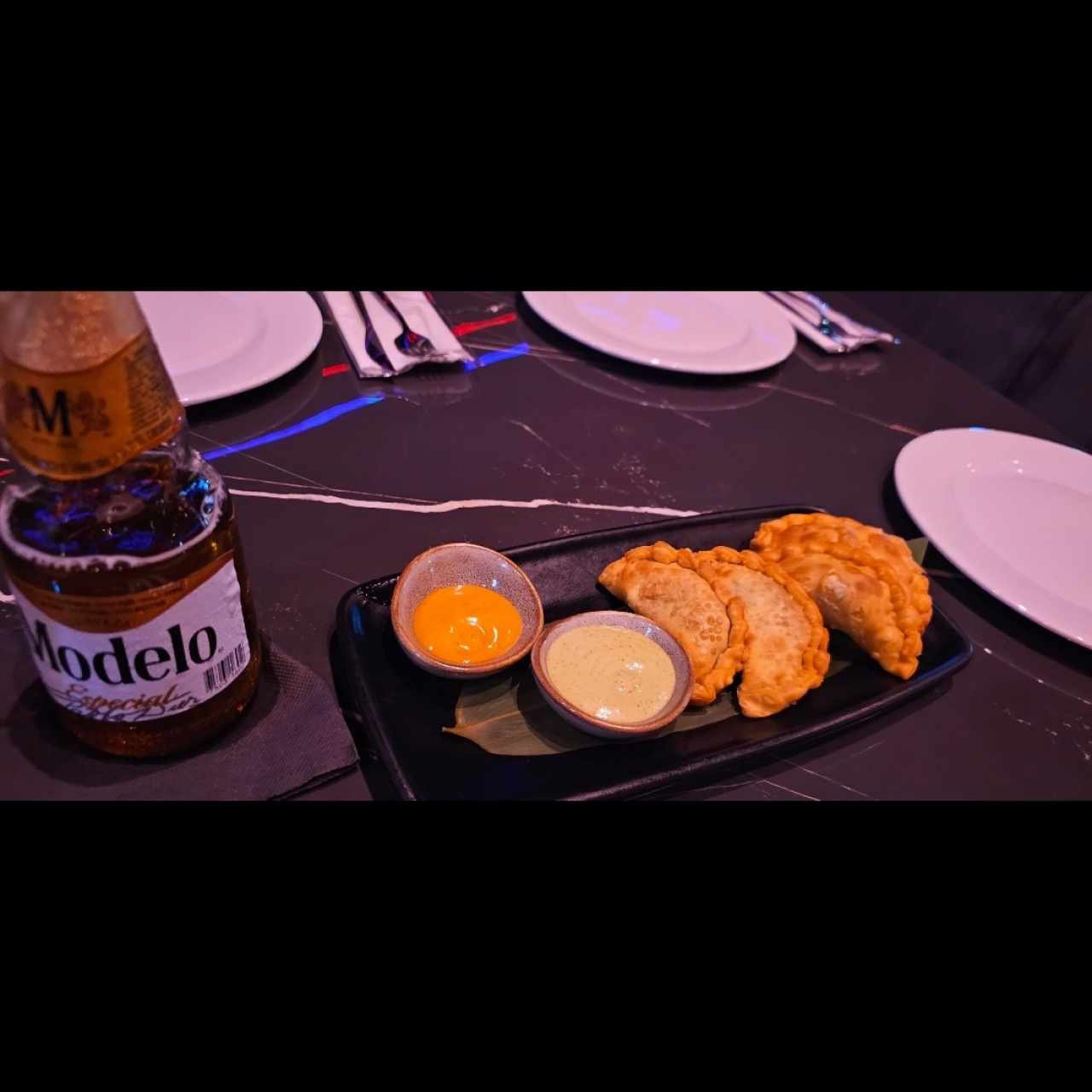 EMPANADAS DE PULPO AL COCO