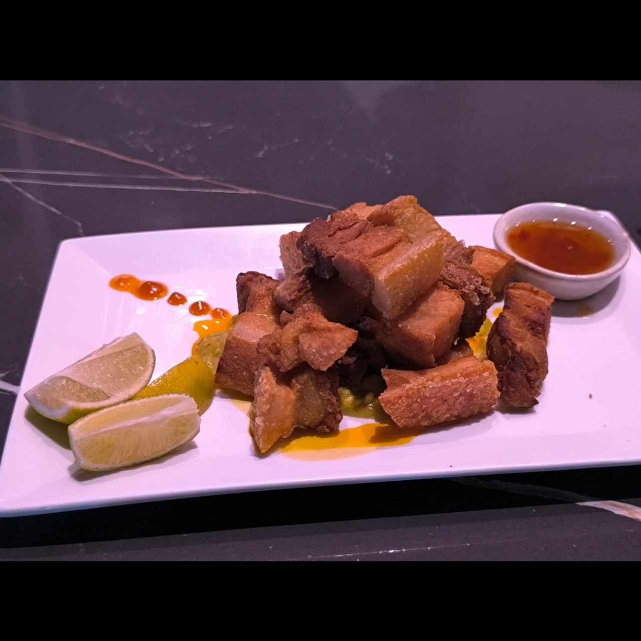 Menú - CHICHARRÓN DE PORKBELLY
