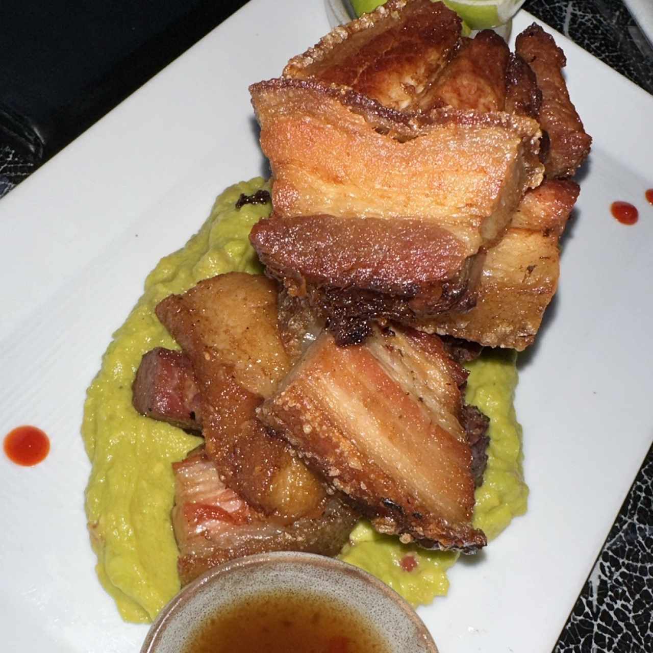 Menú - CHICHARRÓN DE PORKBELLY