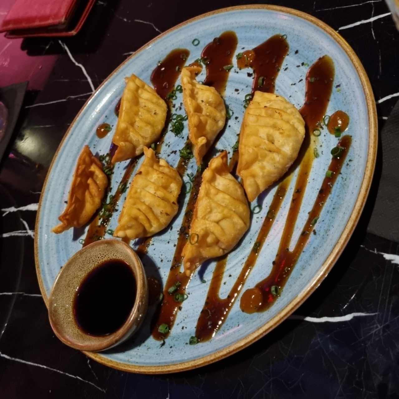 GYOZAS FRITAS DE CAMARÓN