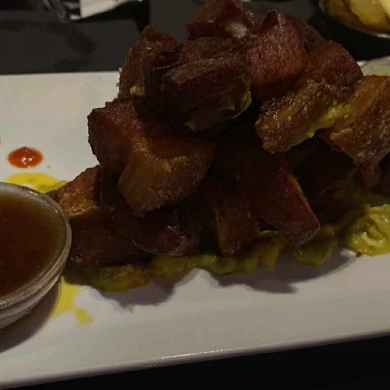 Menú - CHICHARRÓN DE PORKBELLY