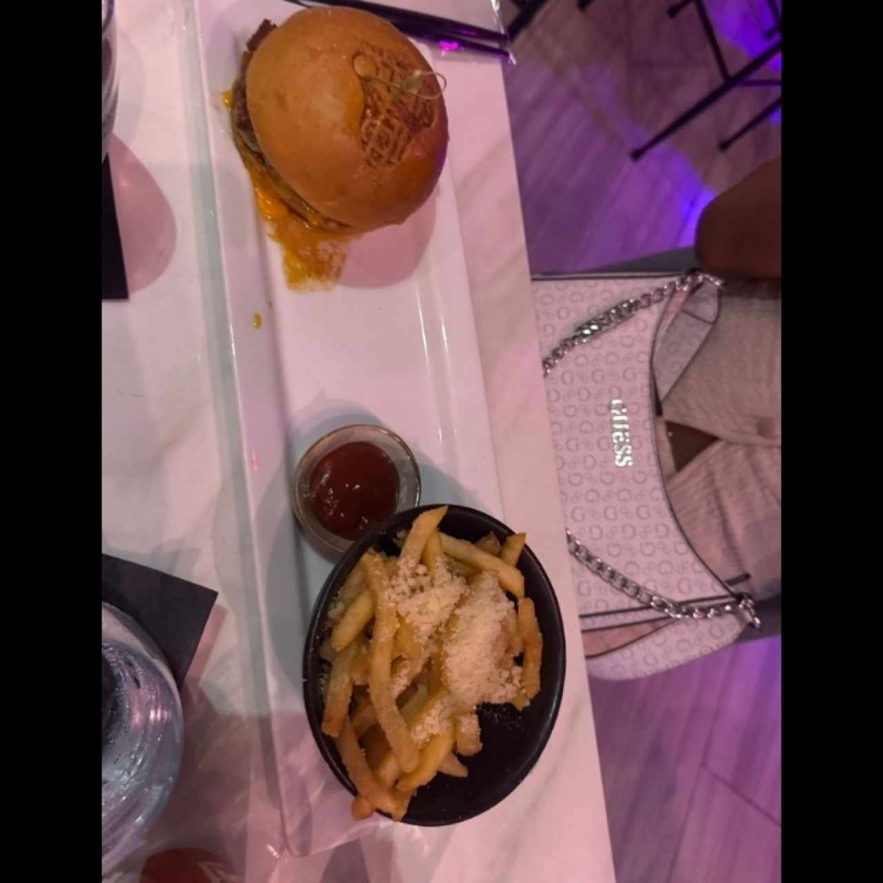 Menú - CIELO BURGER