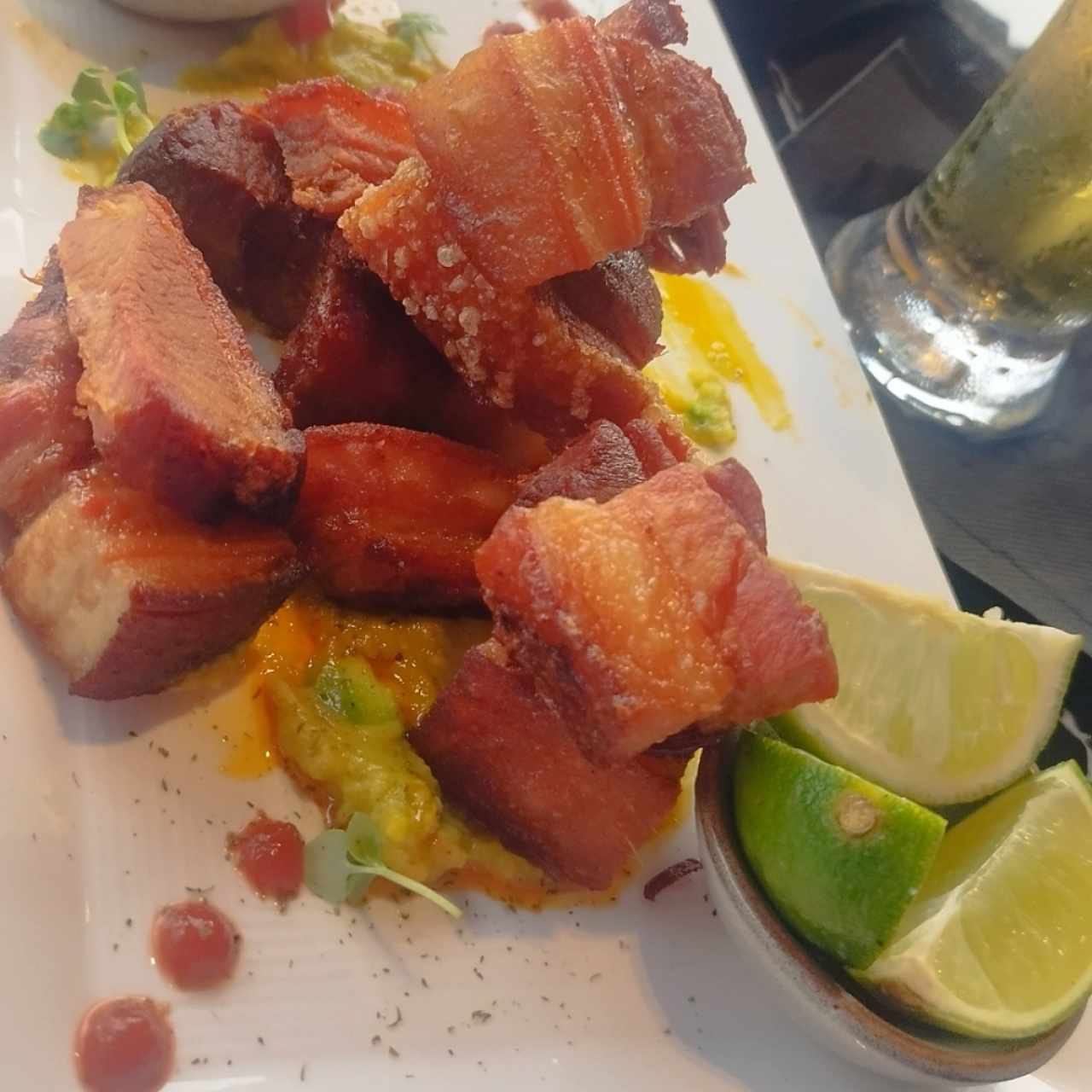 Menú - CHICHARRÓN DE PORKBELLY