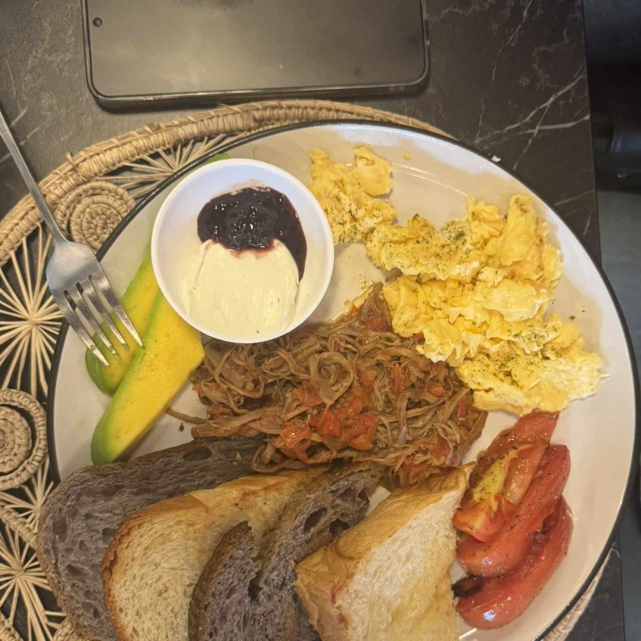 Especiales - Huevos ropa vieja