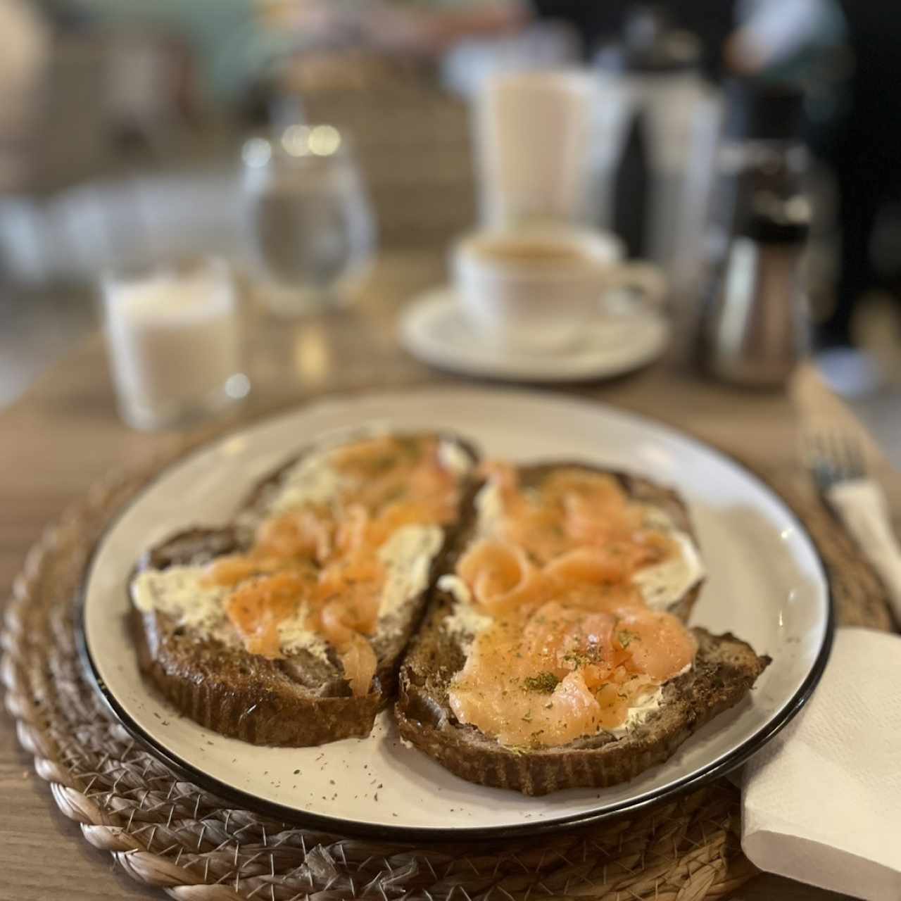 Tostadas - Salmón ahumado