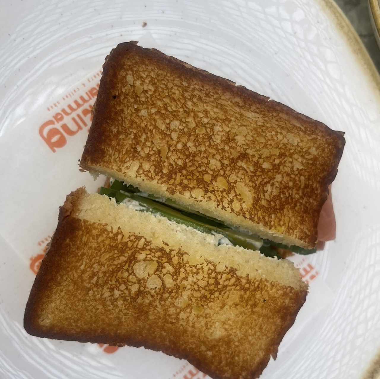 SANDWICHES - SALMÓN SOUR SANDWICH