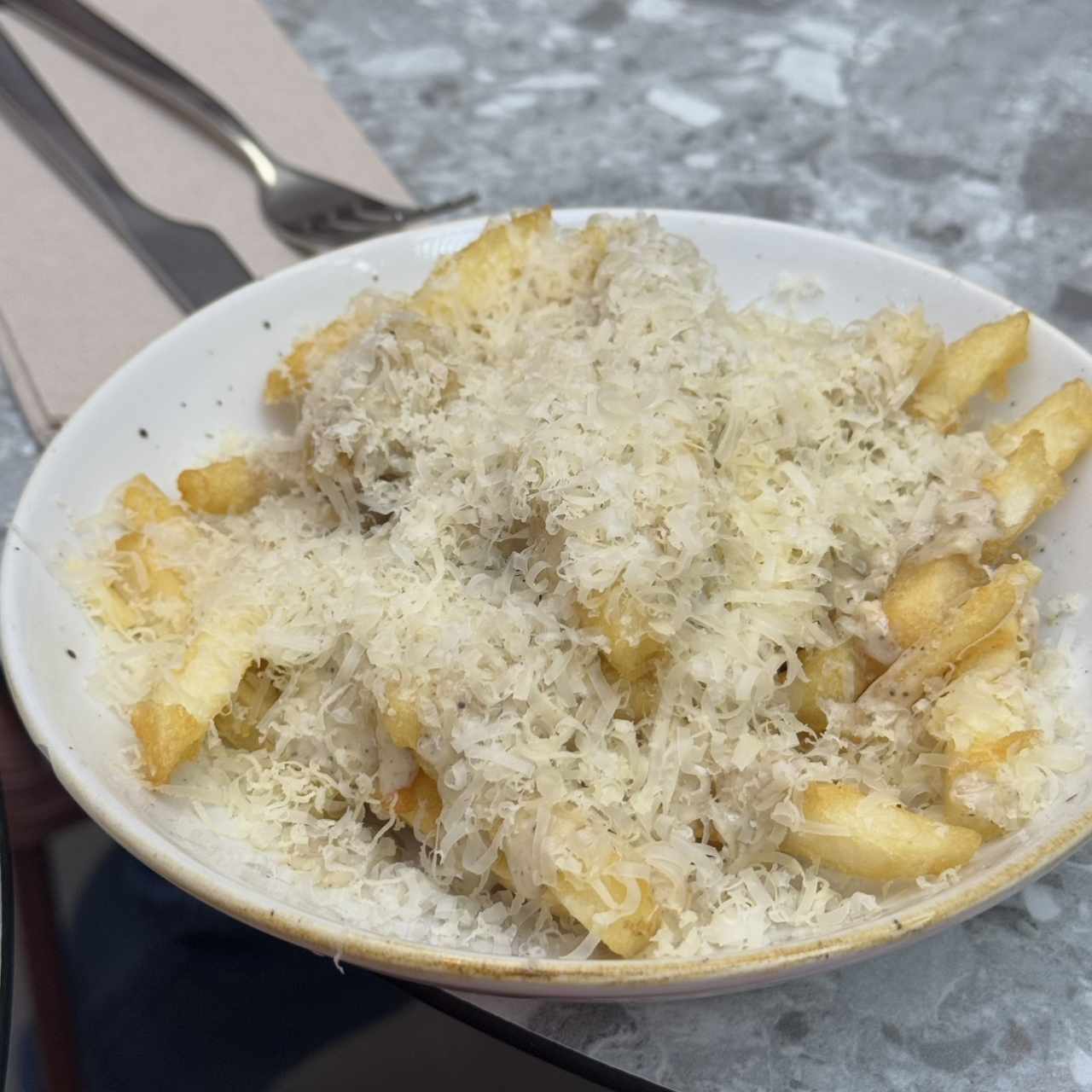 PARMESAN TRUFFLE FRIES