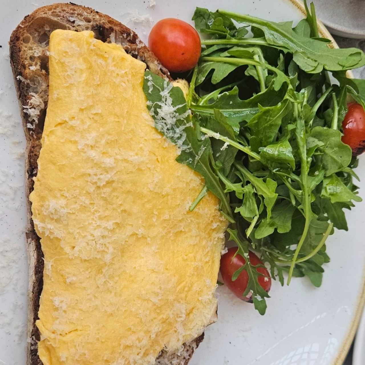 OMELETTE, QUESO Y CEBOLLA