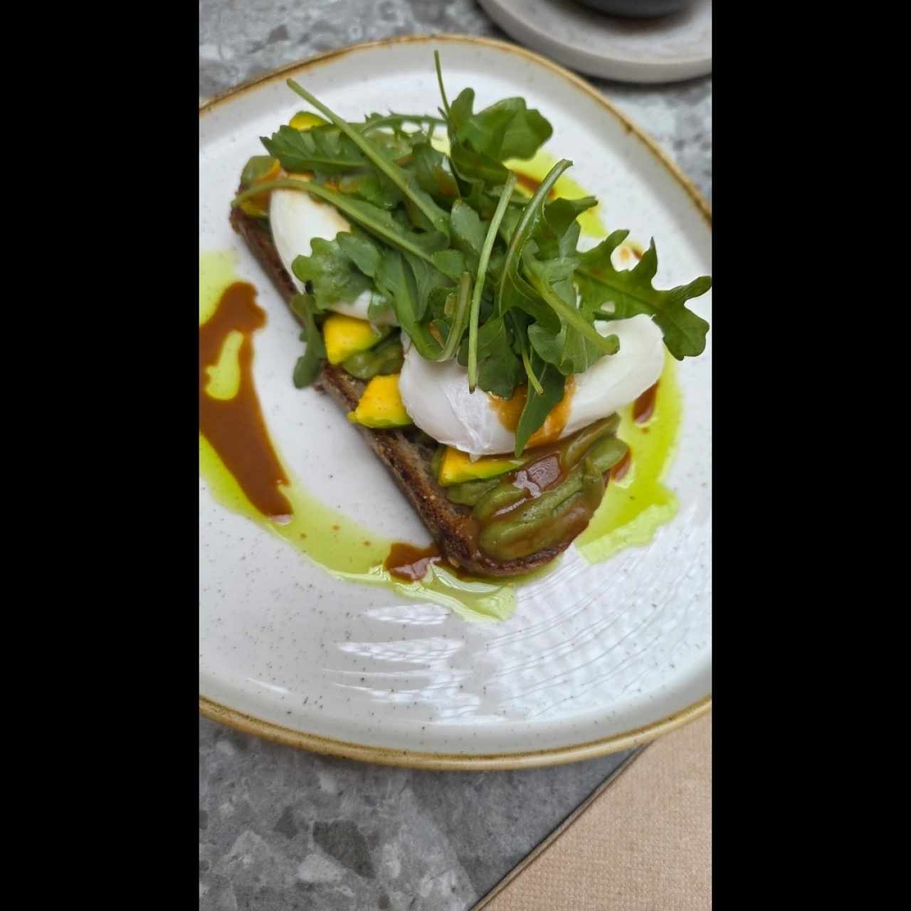 BRUNCH - AVOCADO TOAST